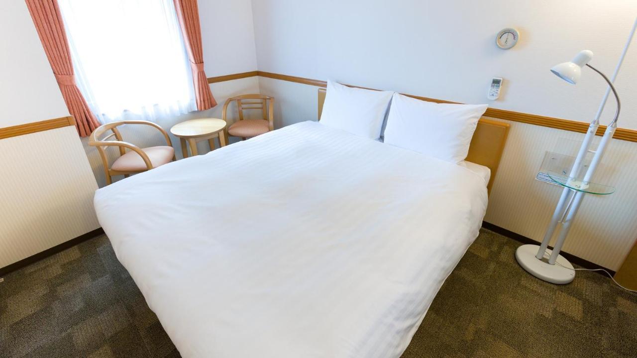 Toyoko Inn Chiba Ekimae Room photo